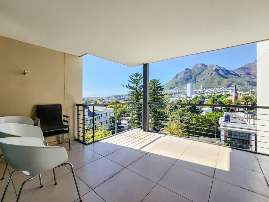 1 Bedroom Property for Sale in Gardens Western Cape